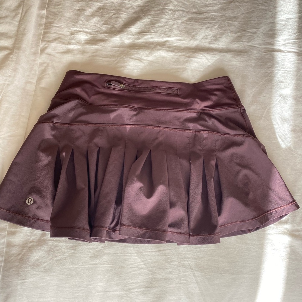 Lululemon maroon skirt (Pace Rival Mid-Rise Skirt)